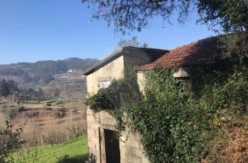 Quintas e casas rústicas 5 Quartos em Carvalho e Basto (Santa Tecla)