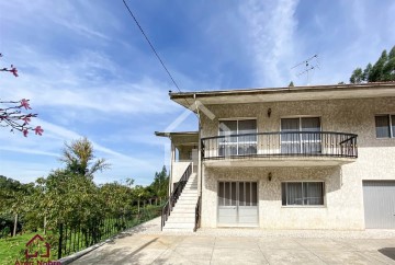 Maison 2 Chambres à Lobão, Gião, Louredo e Guisande