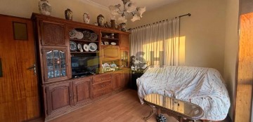 House 2 Bedrooms in Coronado (São Romão e São Mamede)