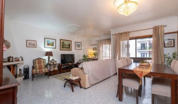 Appartement 3 Chambres à Algés, Linda-a-Velha e Cruz Quebrada-Dafundo