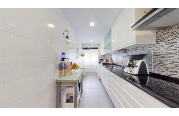 Apartamento 3 Quartos em Ajuda