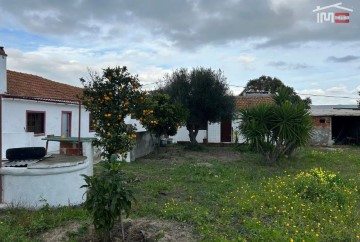 Country homes 3 Bedrooms in Alcochete