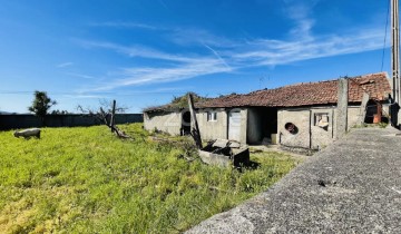 Moradia 2 Quartos em Vila Nova de Famalicão e Calendário