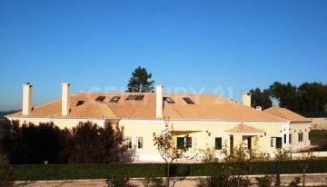 Quintas e casas rústicas 6 Quartos em Serra e Junceira