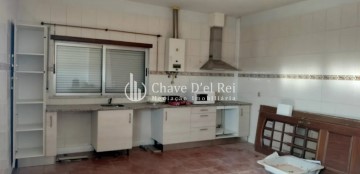 Apartment 2 Bedrooms in Cavernães