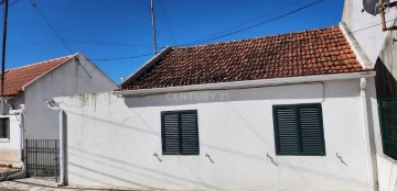 Maison 3 Chambres à Charneca de Caparica e Sobreda