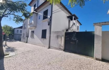 House 7 Bedrooms in Oliveira, São Paio e São Sebastião