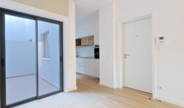 Apartamento 1 Quarto em Arcozelo