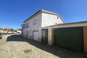 House 3 Bedrooms in Pinheiro de Coja e Meda de Mouros