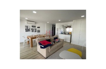 Apartamento 3 Quartos em Santo António dos Olivais