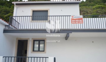 House 5 Bedrooms in Reguengo do Fetal