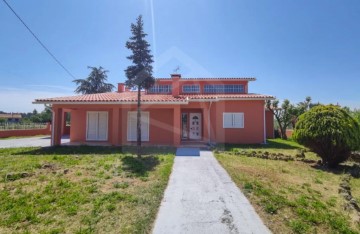 Maison 4 Chambres à São Lourenço do Bairro