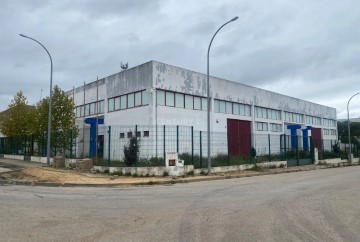 Bâtiment industriel / entrepôt à Ermidas-Sado