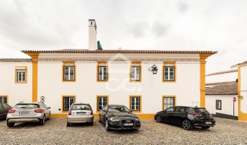 House 3 Bedrooms in Évora (São Mamede, Sé, São Pedro e Santo Antão)