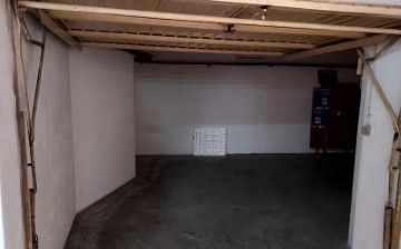 Garagem em Venteira