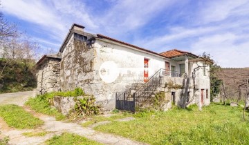 House  in Estorãos