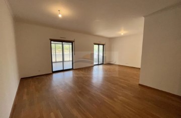 Apartamento 3 Quartos em Bucelas