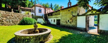 House 5 Bedrooms in Escudeiros e Penso (Santo Estêvão e São Vicente)