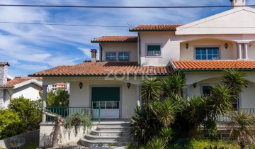 Maison 4 Chambres à Mangualde, Mesquitela e Cunha Alta