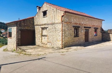 Maison 5 Chambres à Gondemaria e Olival