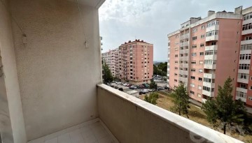 Appartement 2 Chambres à Cacém e São Marcos