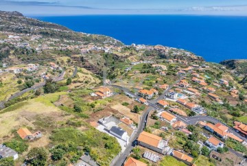 Terreno em Estreito da Calheta