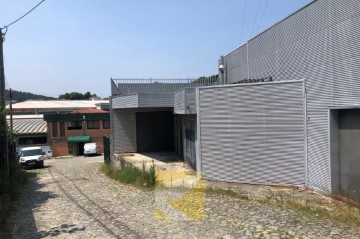 Bâtiment industriel / entrepôt à Margaride, Várzea, Lagares, Varziela, Moure