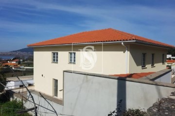 House 5 Bedrooms in Seixas