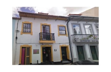 House 3 Bedrooms in Angra (Nossa Senhora da Conceição)