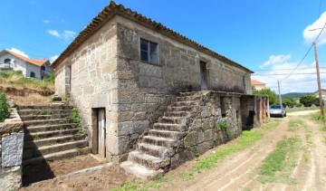 Moradia  em São Pedro do Sul, Várzea e Baiões