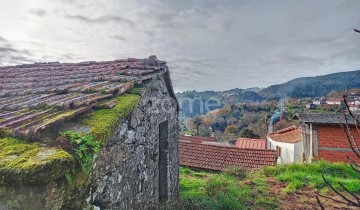 Maison 3 Chambres à Arões