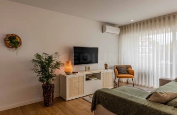 Apartment 3 Bedrooms in Vila Nova de Famalicão e Calendário