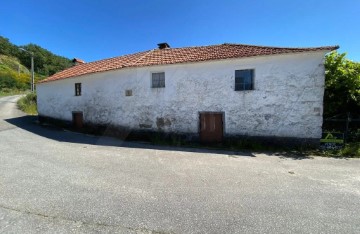 Maison  à Parada