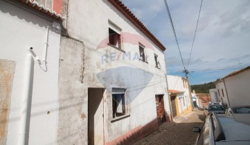 Moradia 4 Quartos em União Freguesias Santa Maria, São Pedro e Matacães
