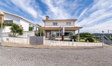 Maison 3 Chambres à Vilaça e Fradelos