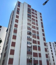 Apartamento 1 Quarto em Santo António dos Cavaleiros e Frielas