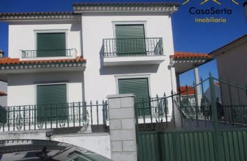Casa o chalet 4 Habitaciones en Castelo Branco