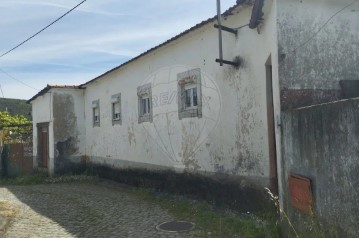 Moradia 2 Quartos em Castanheira