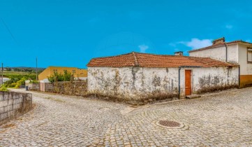 Maison 3 Chambres à Castêlo da Maia