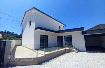 Casa o chalet 4 Habitaciones en Vila Cova e Feitos