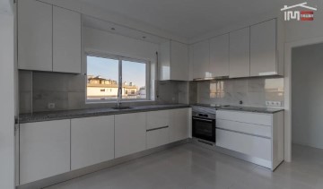 Apartment 3 Bedrooms in Fátima