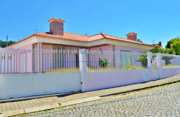 Maison 3 Chambres à Serzedo e Perosinho