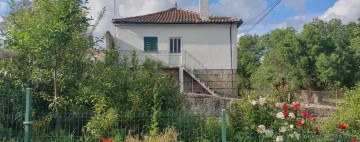 Moradia 4 Quartos em Algoso, Campo de Víboras e Uva