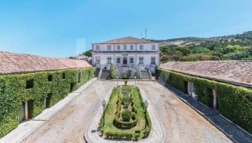 House  in Maxial e Monte Redondo