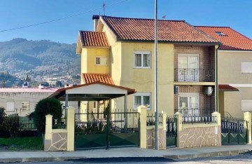Casa o chalet 5 Habitaciones en Arcos de Valdevez (São Paio) e Giela