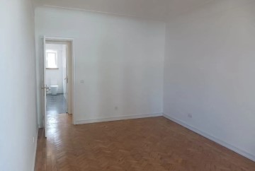 Apartamento 2 Quartos em Alvalade