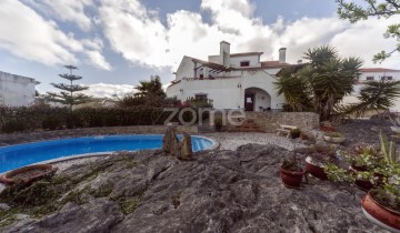 House 4 Bedrooms in Reguengo Grande