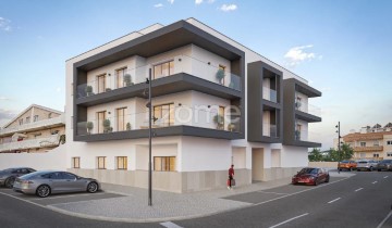 Apartment 3 Bedrooms in Pontinha e Famões