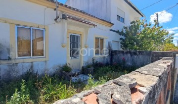 Moradia 3 Quartos em Alcobaça e Vestiaria