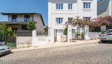 Apartment  in Santo António dos Olivais